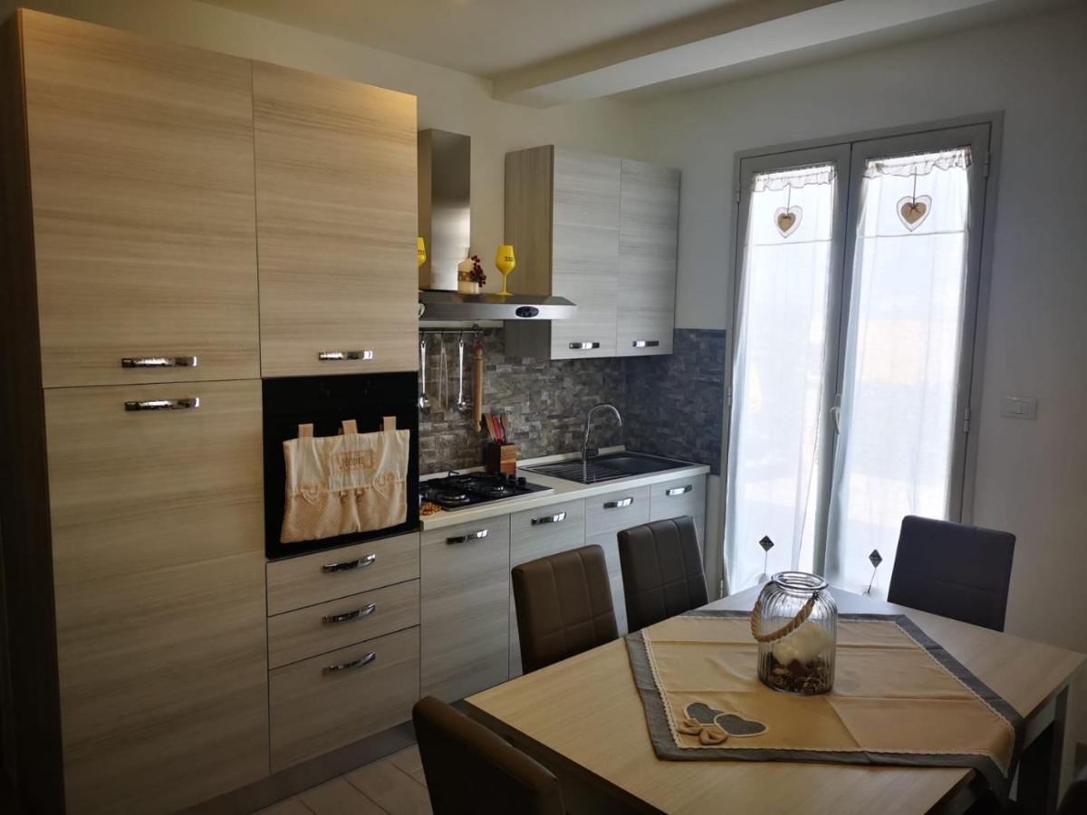Ferienwohnung La Casetta Di Maria Santa Flavia Exterior foto
