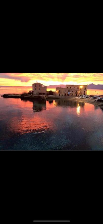Ferienwohnung La Casetta Di Maria Santa Flavia Exterior foto