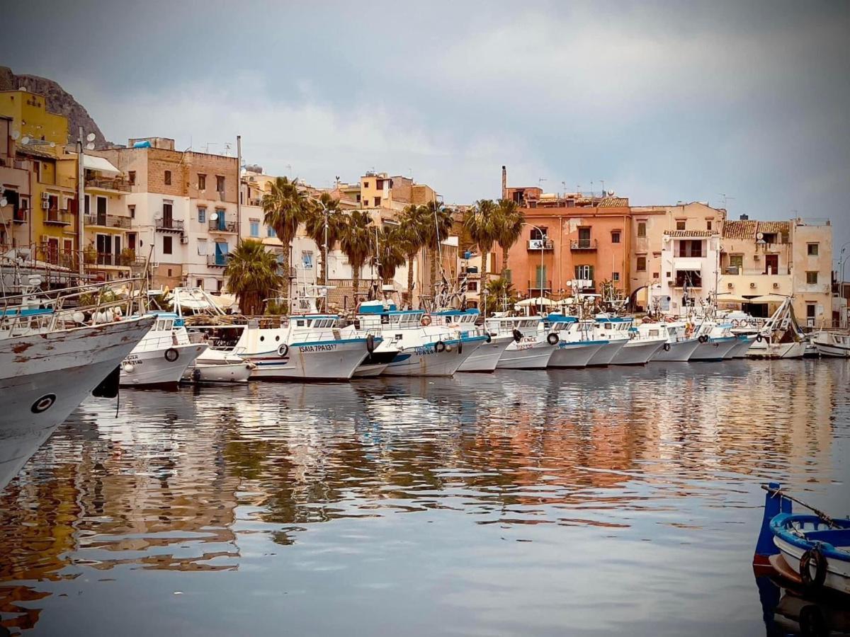 Ferienwohnung La Casetta Di Maria Santa Flavia Exterior foto